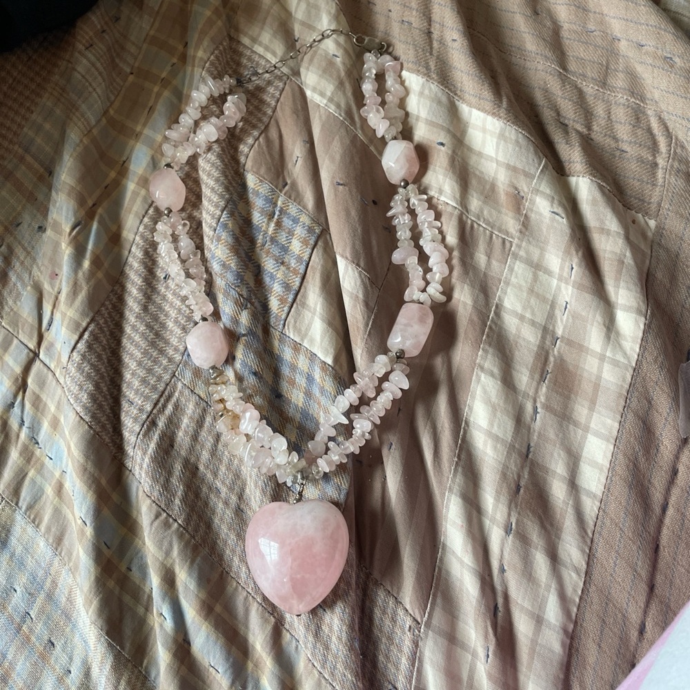 Heart rose quartz pendant chain necklace stone gemstone vintage hippie boho